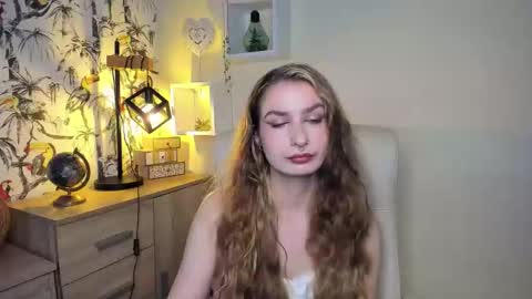 NINA online show from 11-06-25, 06:58