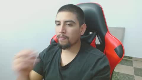 Snapshot of hot__husbands chatting on 11-12-25, 03:29 hot__husbands online show from 11-12-25, 03:29