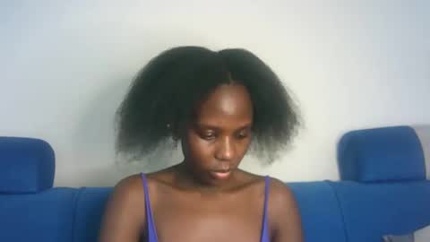 Snapshot of hot_berry2003 chatting on 02-03-25, 07:18 Millie online show from 02-03-25, 07:18