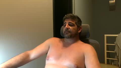 Snapshot of hot_bigcook chatting on 12-06-24, 04:47 Hardcock20cm online show from 12-06-24, 04:47