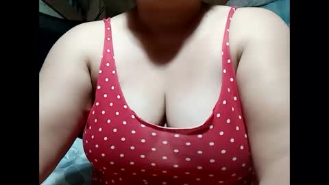 hot_boobs21 online show from 02-11-25, 09:03