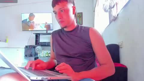 Snapshot of hot_boy_04 chatting on 07-19-26, 03:38 hot boy 04 online show from 07-19-26, 03:38
