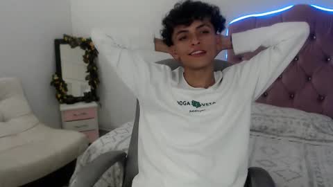 Snapshot of hot_bunny777_ chatting on 12-04-25, 05:32 Salomon online show from 12-04-25, 05:32