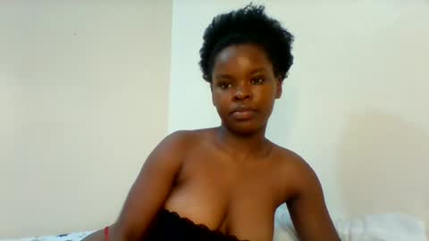 Snapshot of hot_cammy08 chatting on 06-18-26, 01:06 sweet cammy online show from 06-18-26, 01:06