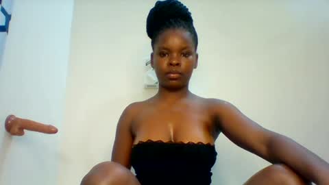 Snapshot of hot_cammy08 chatting on 07-05-26, 07:21 sweet cammy online show from 07-05-26, 07:21