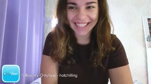 LiluCaroline online show from 10-22-25, 09:36