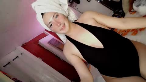 Snapshot of hot_claudia69 chatting on 04-06-26, 11:44 its me CLAUDIA online show from 04-06-26, 11:44