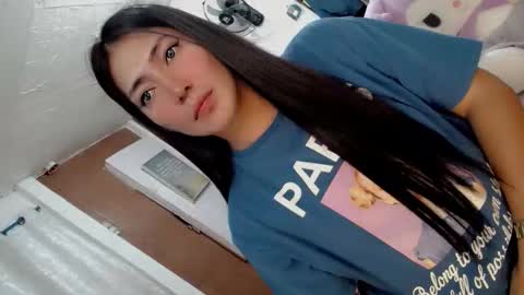 Snapshot of hot_claudia69 chatting on 04-11-26, 01:59 its me CLAUDIA online show from 04-11-26, 01:59