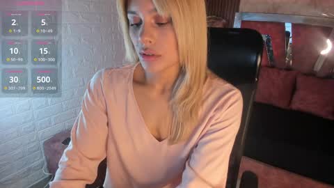 Snapshot of hot_cupid01 chatting on 05-27-26, 10:56 Valery online show from 05-27-26, 10:56