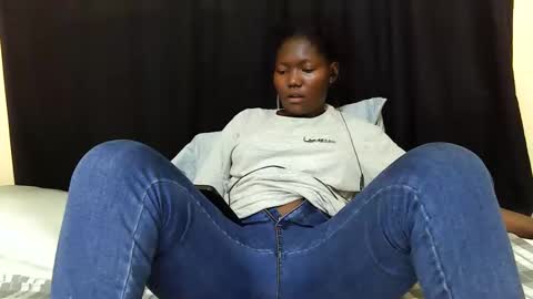 Milly online show from 10-08-25, 06:33