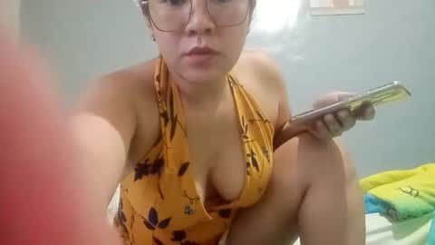 hot_emma1112 online show from 05-23-26, 03:23