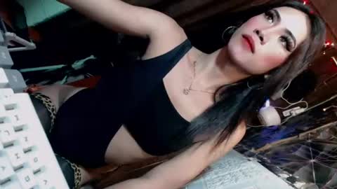 Snapshot of hot_fuckingmedusa69 chatting on 07-27-26, 05:36 Naughty Allison online show from 07-27-26, 05:36
