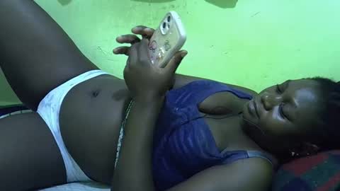 Snapshot of hot_girlly chatting on 03-15-26, 07:20 hot_girlly online show from 03-15-26, 07:20