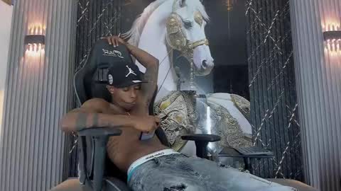 hot_golden_black online show from 09-18-25, 01:18