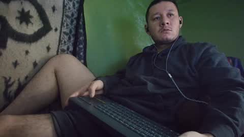hot_guy36 online show from 12-14-25, 02:00