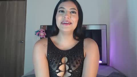 Snapshot of hot_kendall_ chatting on 01-15-25, 04:57 K E N D A L L online show from 01-15-25, 04:57