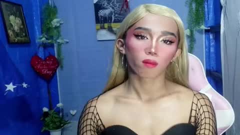 Khianna online show from 02-15-26, 01:31