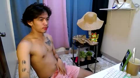 Snapshot of hot_kianxx chatting on 05-26-26, 05:53 hot_kianxx online show from 05-26-26, 05:53