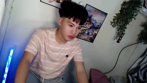 Snapshot of hot_kisser19 chatting on 03-15-26, 09:37 mark online show from 03-15-26, 09:37