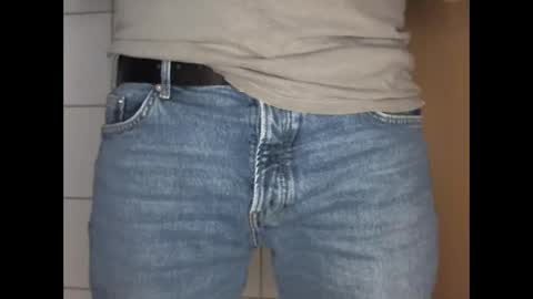 Lars online show from 11-17-25, 03:18