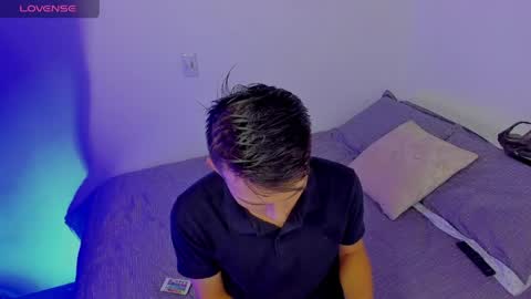 Snapshot of hot_latin_temptation chatting on 05-10-26, 04:06 Alejandro online show from 05-10-26, 04:06