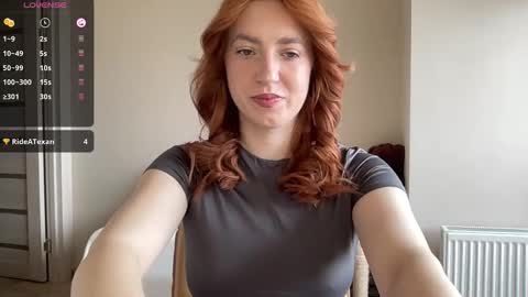 Snapshot of hot_lliinns chatting on 04-21-26, 05:36 Lina online show from 04-21-26, 05:36