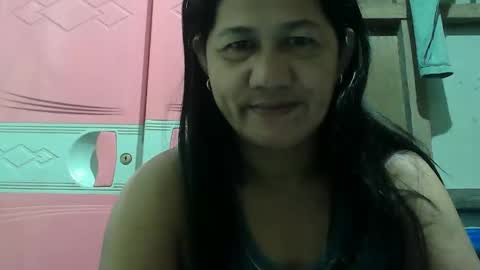 hotmama online show from 10-16-25, 08:43