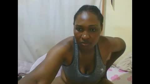 Snapshot of hot_masha chatting on 05-21-26, 07:10 hot_masha online show from 05-21-26, 07:10