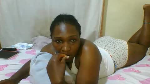 Snapshot of hot_masha chatting on 05-27-26, 10:45 hot_masha online show from 05-27-26, 10:45
