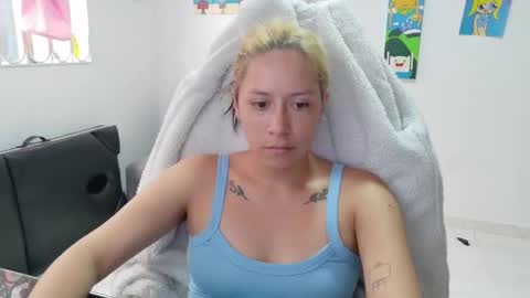 Mia online show from 03-09-26, 03:49