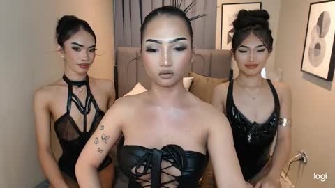 hot_nikki69 online show from 03-28-26, 07:13