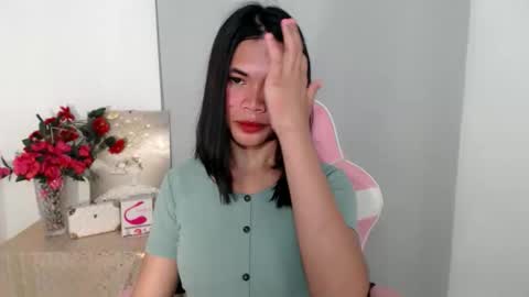 Snapshot of hot_pauline chatting on 05-16-26, 03:11 hot_pauline online show from 05-16-26, 03:11