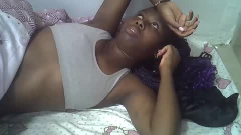 Snapshot of hot_petra2 chatting on 05-12-26, 09:28 Daddys doll online show from 05-12-26, 09:28