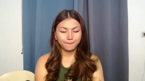 Snapshot of hot_precious_nikki chatting on 02-05-26, 07:18 Nikki online show from 02-05-26, 07:18