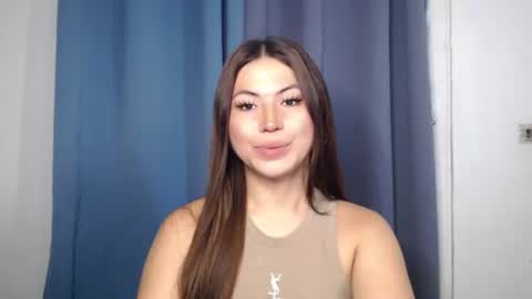 Snapshot of hot_precious_nikki chatting on 02-11-26, 12:15 Nikki online show from 02-11-26, 12:15