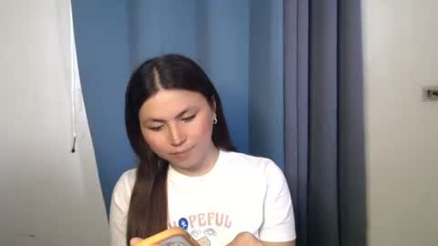 Snapshot of hot_precious_nikki chatting on 02-27-26, 07:08 Nikki online show from 02-27-26, 07:08