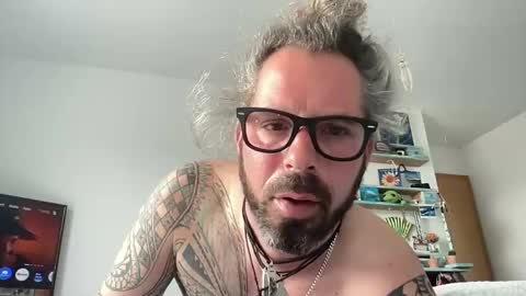 letmedoo2 online show from 02-25-25, 09:20