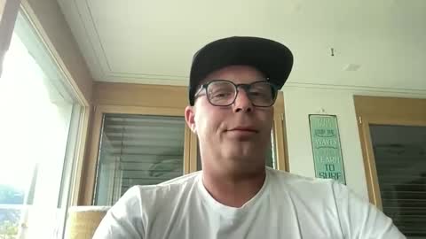 Snapshot of hot_sex83 chatting on 05-09-26, 02:44 letmedoo2 online show from 05-09-26, 02:44