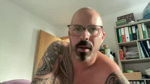 Snapshot of hot_sex83 chatting on 07-13-26, 09:23 letmedoo2 online show from 07-13-26, 09:23