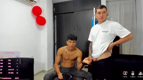 Snapshot of hot_sexmature chatting on 02-23-25, 01:32 Vanesa Oliver and Andrew online show from 02-23-25, 01:32