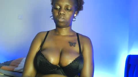 Snapshot of hot_sexxy_baby chatting on 06-21-26, 01:35 hot_sexxy_baby online show from 06-21-26, 01:35