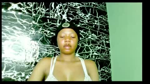 Stella online show from 12-22-24, 10:38