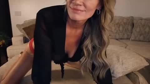 Snapshot of hot_wife_amber chatting on 02-28-26, 03:07 Hot Wife hotwife sexy new milf highclass brunette bigboobs natural mature online show from 02-28-26, 03:07