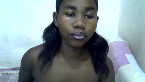 Snapshot of hotagrace chatting on 11-19-25, 07:03 hotagrace online show from 11-19-25, 07:03