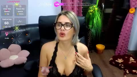 Lisa online show from 11-01-25, 06:15