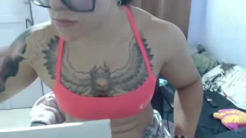 Snapshot of hotandpower10 chatting on 02-14-26, 05:04 Hot and PowerHOPE U MISS ME online show from 02-14-26, 05:04