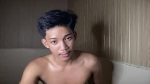hotasian_jerome online show from 05-17-26, 12:23