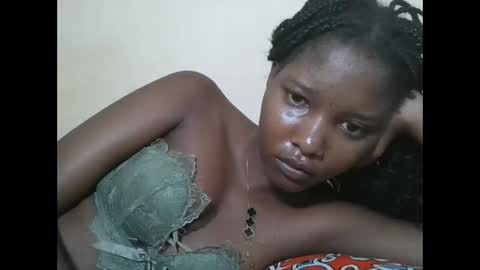 Snapshot of hotbabbee chatting on 05-03-26, 05:13 love online show from 05-03-26, 05:13