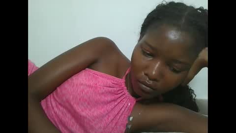 Snapshot of hotbabbee chatting on 06-02-26, 06:04 love online show from 06-02-26, 06:04