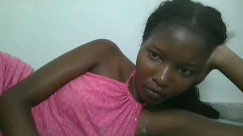 Snapshot of hotbabbee chatting on 06-03-26, 07:44 love online show from 06-03-26, 07:44